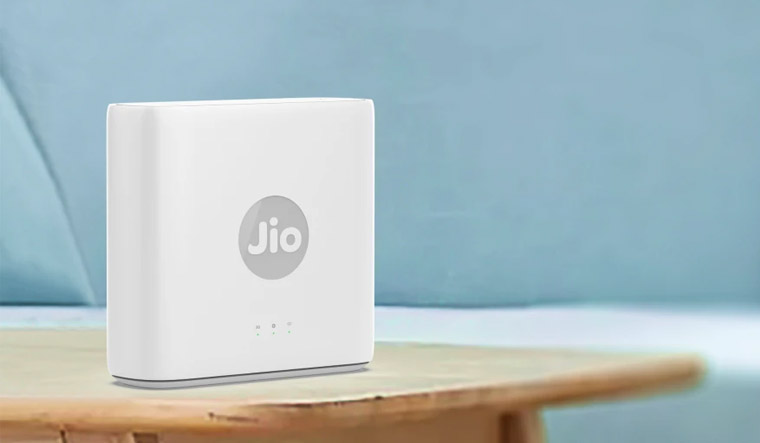 Jio launches JioAirFiber in 8 cities, promises fibre-like 5G speed sans wires - Vimarsana News